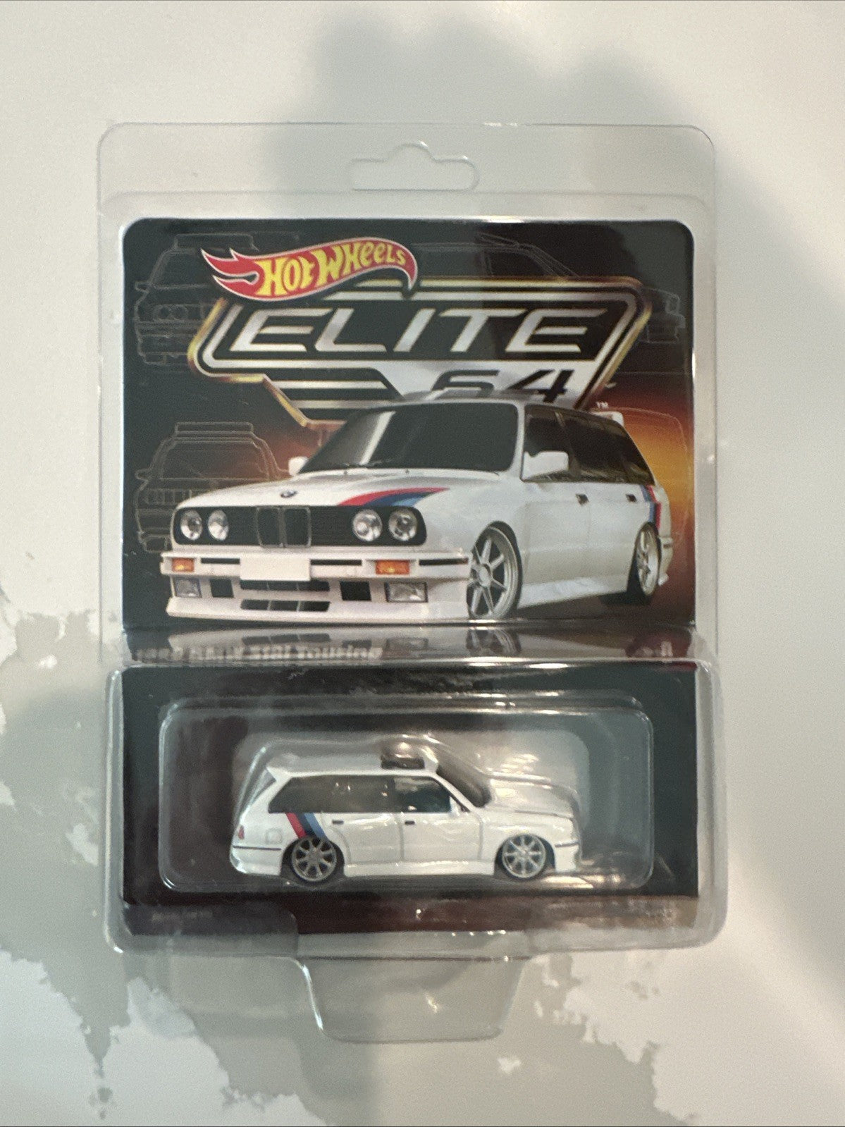Hot Wheels Elite 64 1990 BMW 318i Touring (New and Sealed) #HNJ60