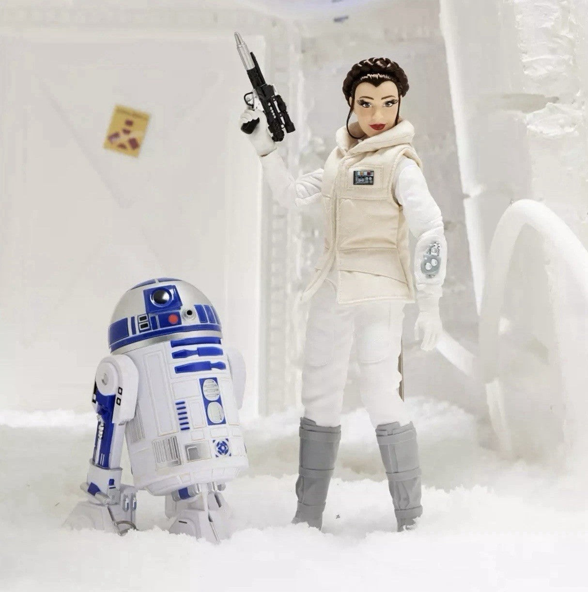 Disney Parks Star Wars The Empire Strikes Back 45th Leia R2-D2 Doll LTD EDITION